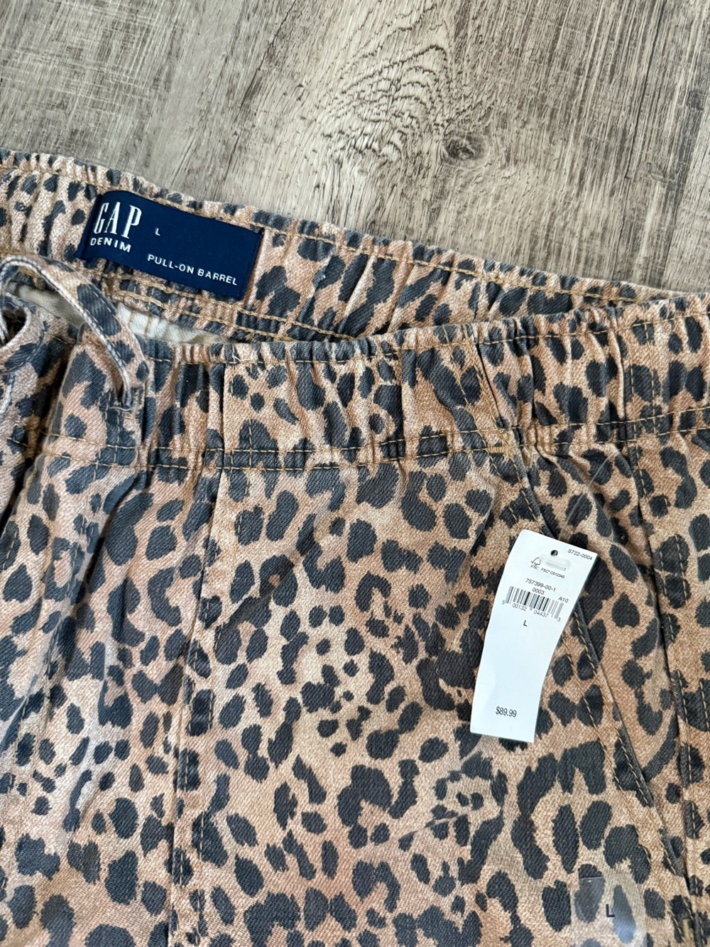NWT Gap Pull On Barrel Leopard Print Jeans L - Picture 3 of 3